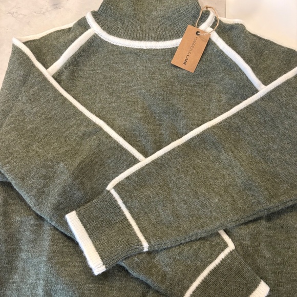 Harper & Lane - Turtleneck Sweater - Picture 1 of 5